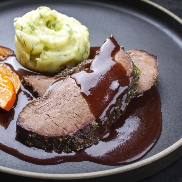 Festbraten Hirschbraten in Rotweinsoße - 2 Portionen